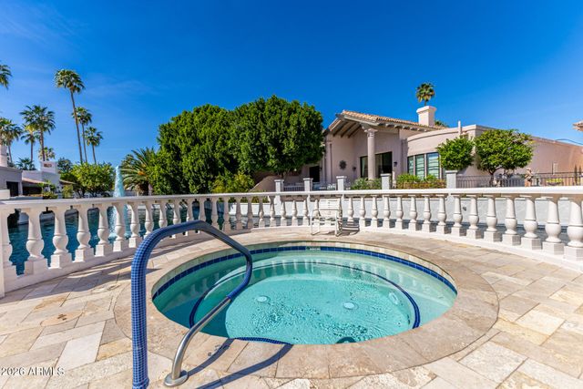 10068 E CINNABAR Avenue, Scottsdale, AZ 85258