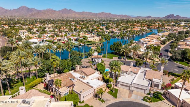 10068 E CINNABAR Avenue, Scottsdale, AZ 85258