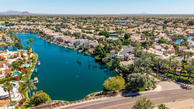 10068 E CINNABAR Avenue, Scottsdale, AZ 85258