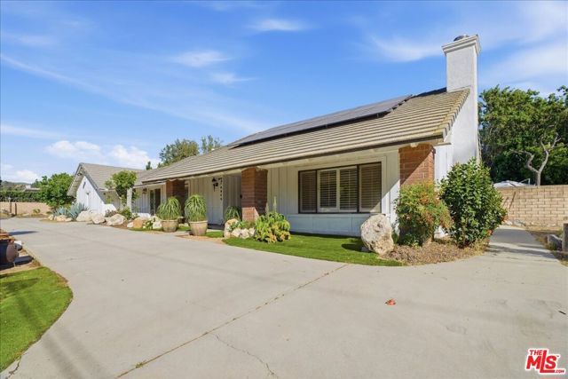 10940 Andora Avenue, Chatsworth (los Angeles), CA 91311