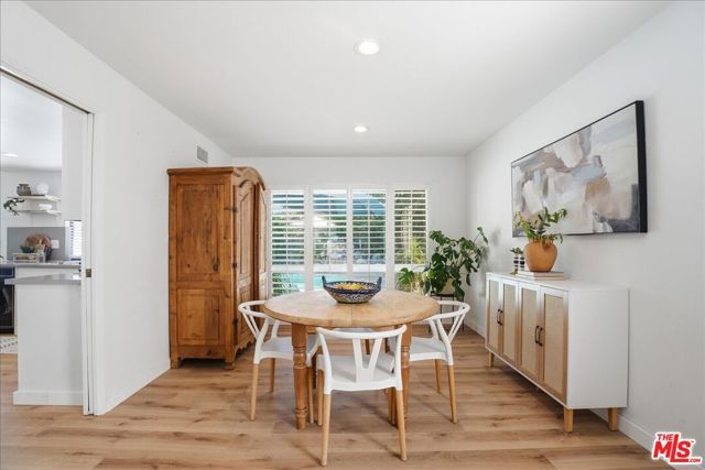 10940 Andora Avenue, Chatsworth (los Angeles), CA 91311