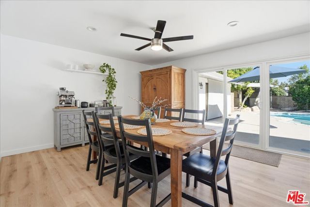 10940 Andora Avenue, Chatsworth (los Angeles), CA 91311