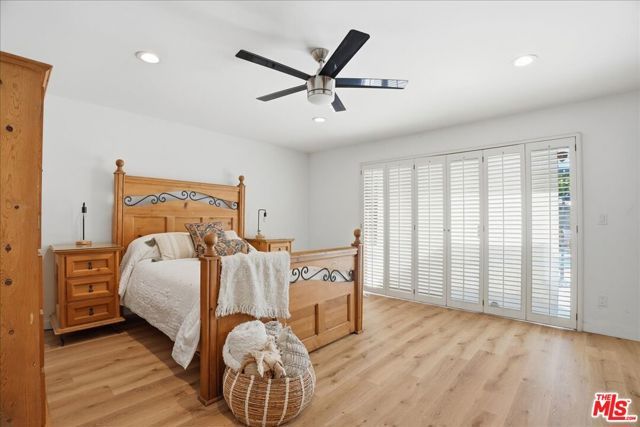 10940 Andora Avenue, Chatsworth (los Angeles), CA 91311