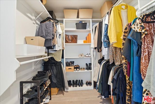 10940 Andora Avenue, Chatsworth (los Angeles), CA 91311