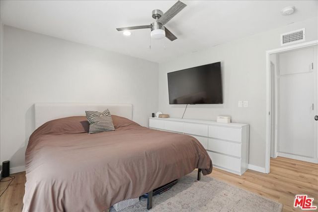 10940 Andora Avenue, Chatsworth (los Angeles), CA 91311