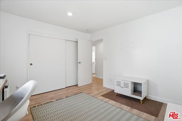 10940 Andora Avenue, Chatsworth (los Angeles), CA 91311