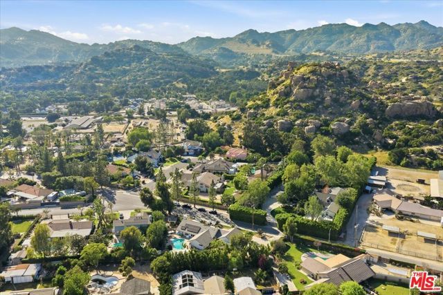 10940 Andora Avenue, Chatsworth (los Angeles), CA 91311