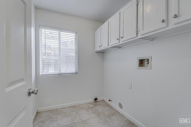 706 Timberleaf Drive, Bakersfield, CA 93312