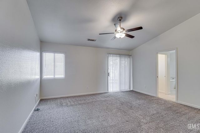 706 Timberleaf Drive, Bakersfield, CA 93312
