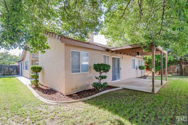 706 Timberleaf Drive, Bakersfield, CA 93312