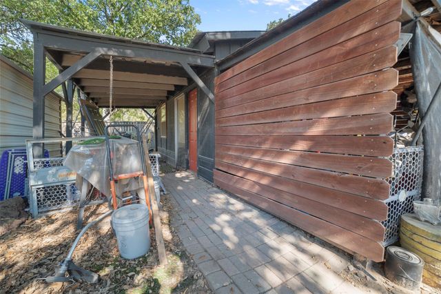 800 Vargas RD, Austin, TX 78741