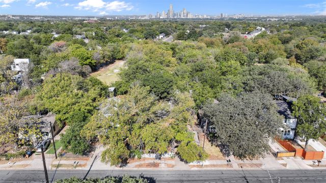 800 Vargas RD, Austin, TX 78741