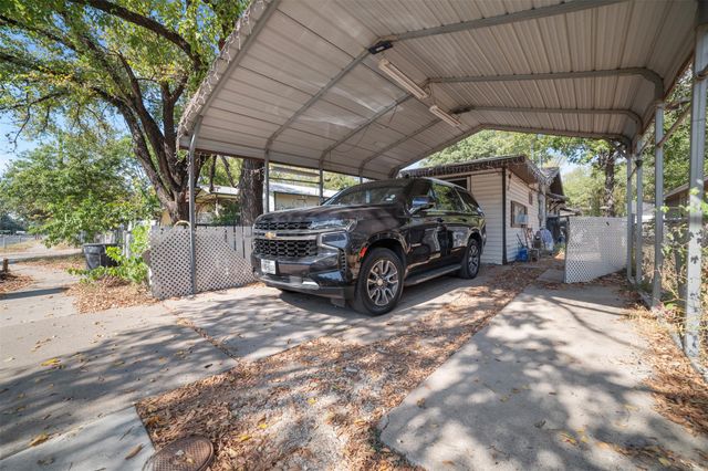 800 Vargas RD, Austin, TX 78741