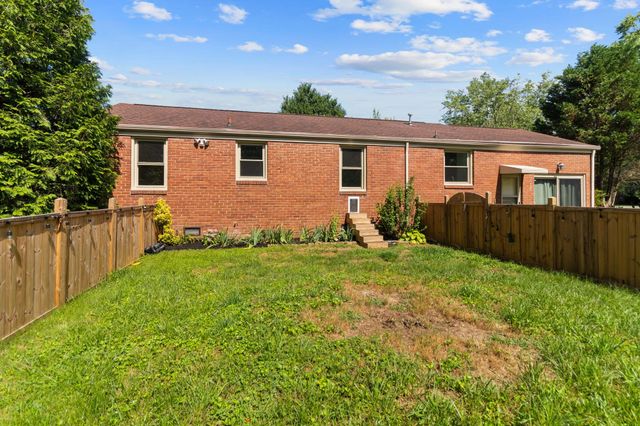 1407 Leaf Ave, Murfreesboro, TN 37130