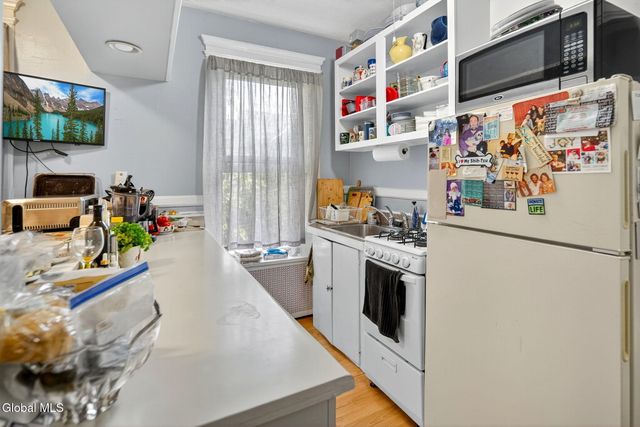 50 Manning Boulevard, Albany, NY 12203