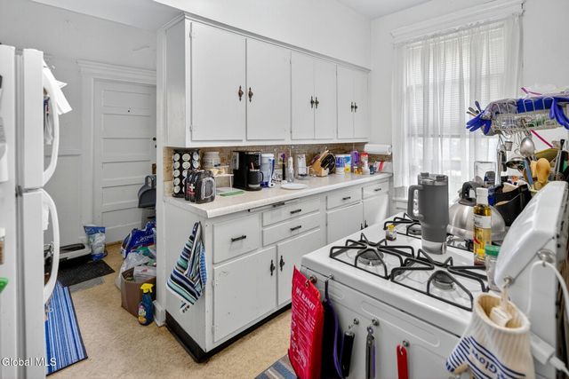 50 Manning Boulevard, Albany, NY 12203