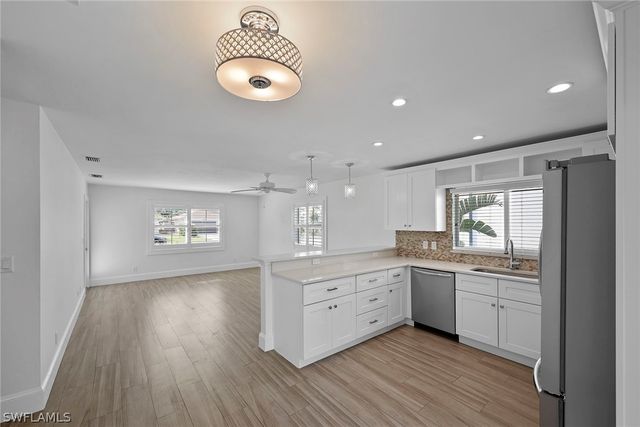 527 109th AVE N, Naples, FL 34108