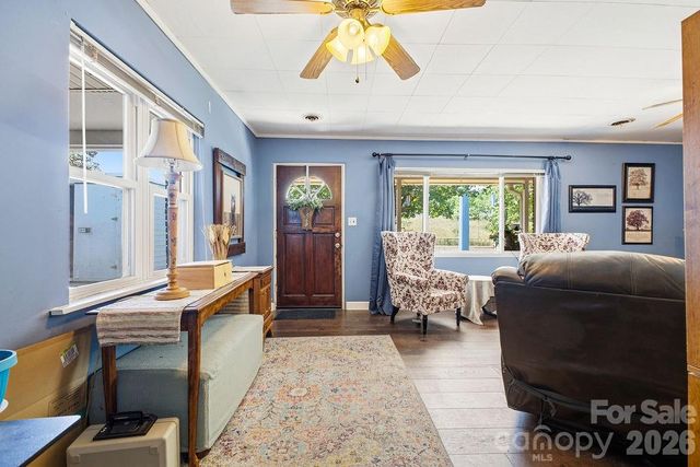 88 Lost Creek Drive, Flat Rock, NC 28731