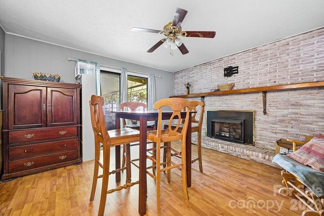 88 Lost Creek Drive, Flat Rock, NC 28731