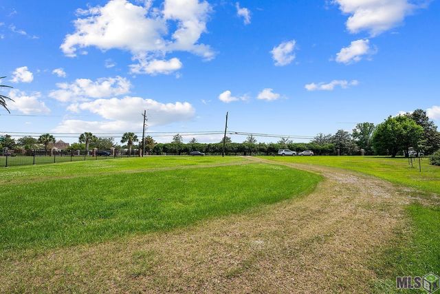 17329 Highland Rd, Baton Rouge, LA 70810