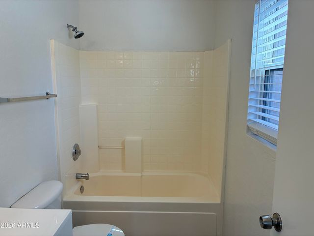 6027 W ENCINAS Lane, Phoenix, AZ 85043