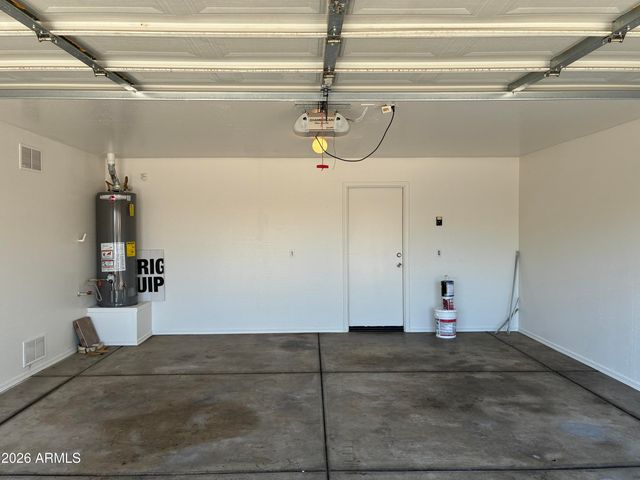 6027 W ENCINAS Lane, Phoenix, AZ 85043