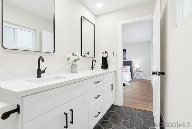 6441 Bounty Court, San Diego, CA 92120