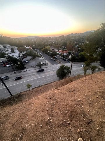 996 Rockdale, Los Angeles, CA 90041