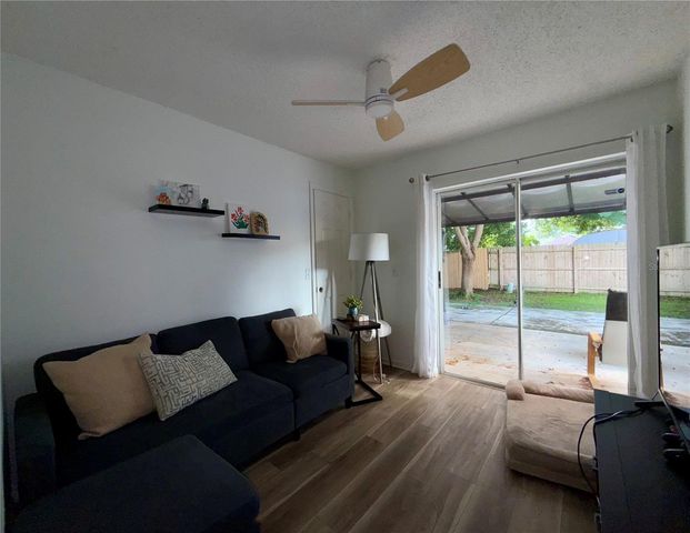 6912 LONG NEEDLE COURT, Orlando, FL 32822