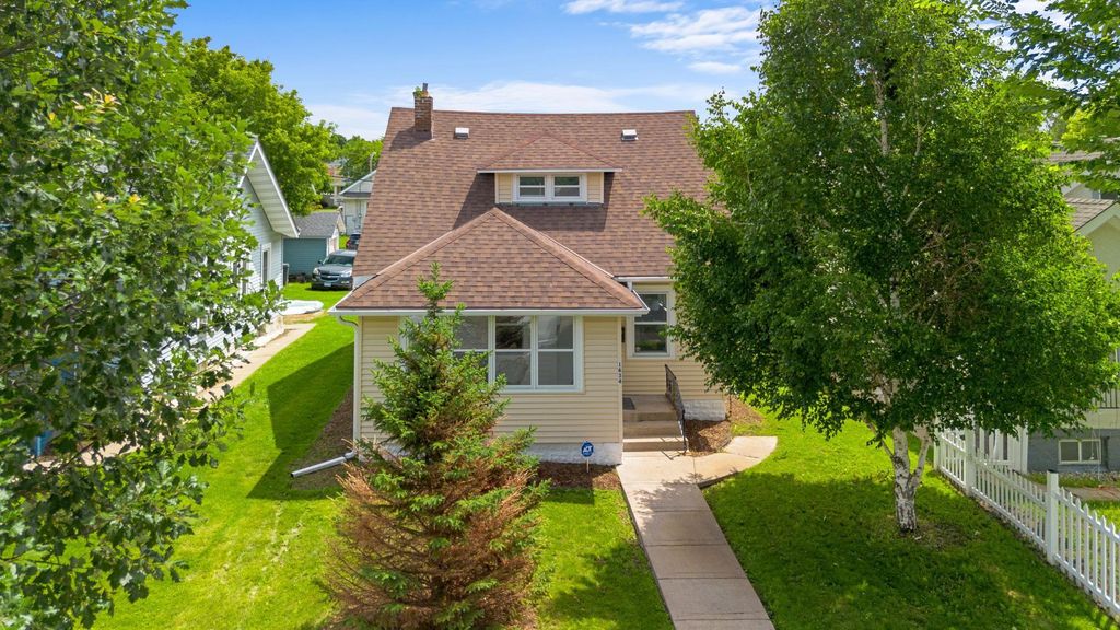1634 Upton Avenue N, Minneapolis, MN 55411