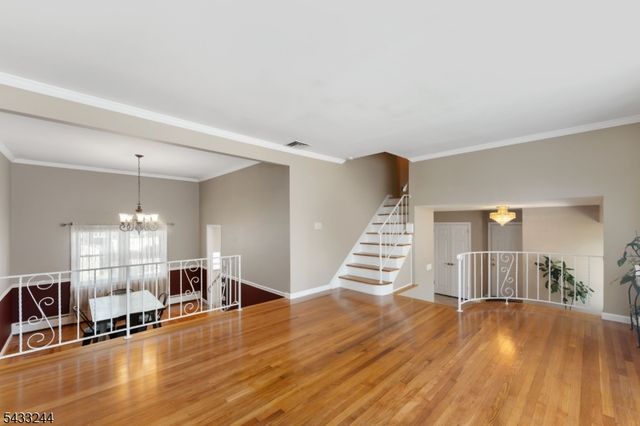 884 Peach Tree Rd, Union Twp., NJ 07083