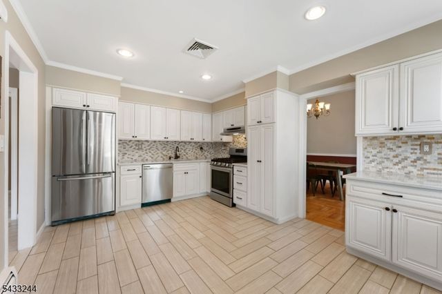884 Peach Tree Rd, Union Twp., NJ 07083