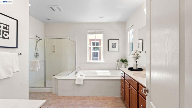 3207 Vittoria Loop, Dublin, CA 94568