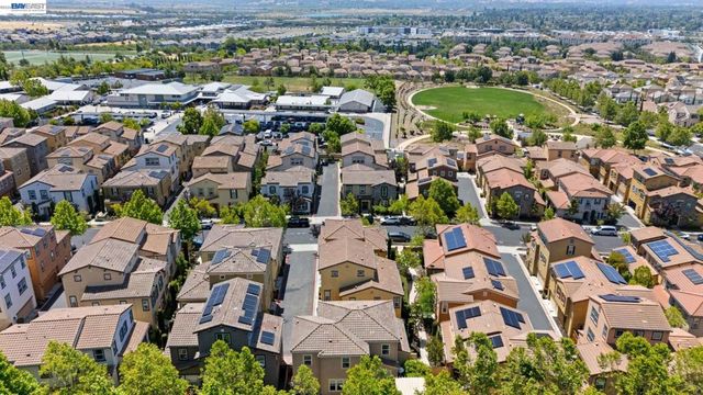 3207 Vittoria Loop, Dublin, CA 94568