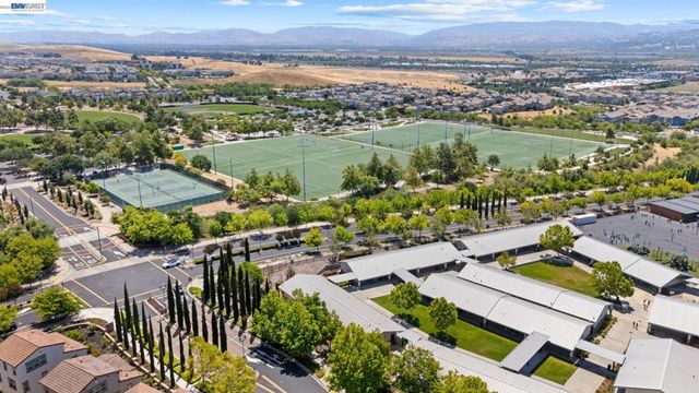 3207 Vittoria Loop, Dublin, CA 94568