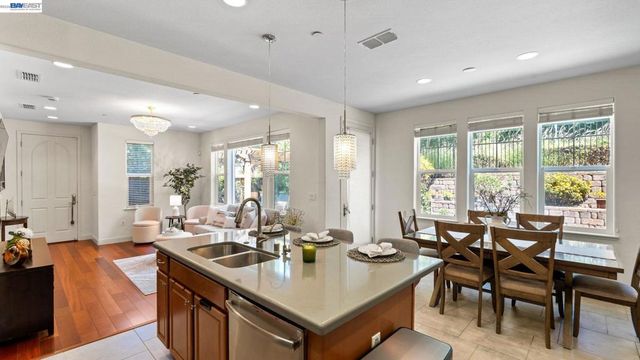 3207 Vittoria Loop, Dublin, CA 94568