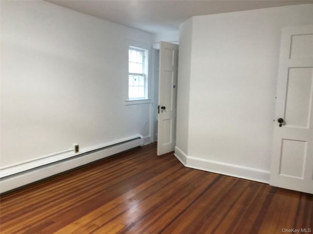 23 Lloyd Harbor Road, Lloyd Harbor, NY 11743