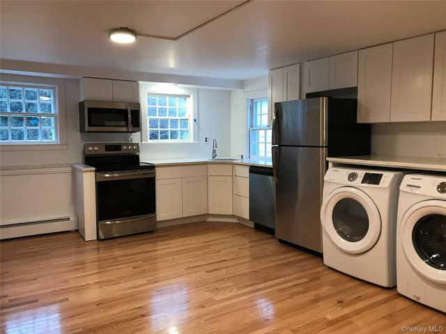 23 Lloyd Harbor Road, Lloyd Harbor, NY 11743