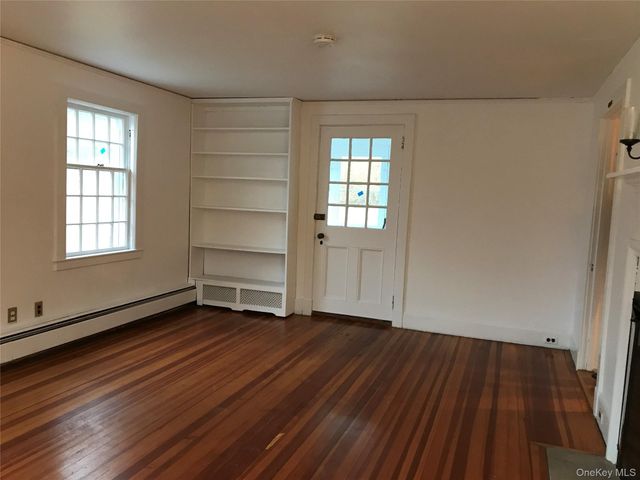 23 Lloyd Harbor Road, Lloyd Harbor, NY 11743