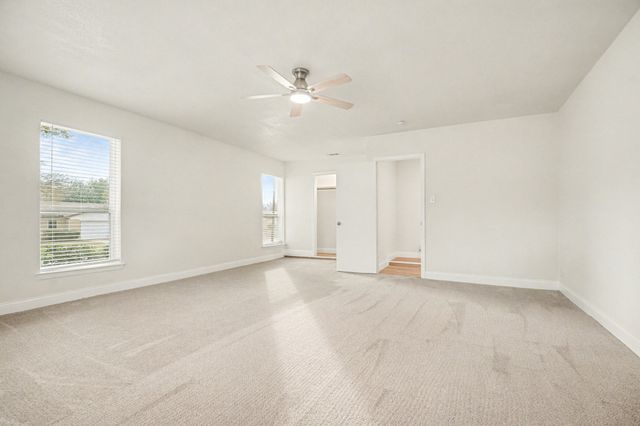 4551 Parkwood Drive, Forest Hill, TX 76140