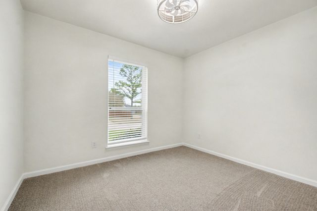 4551 Parkwood Drive, Forest Hill, TX 76140