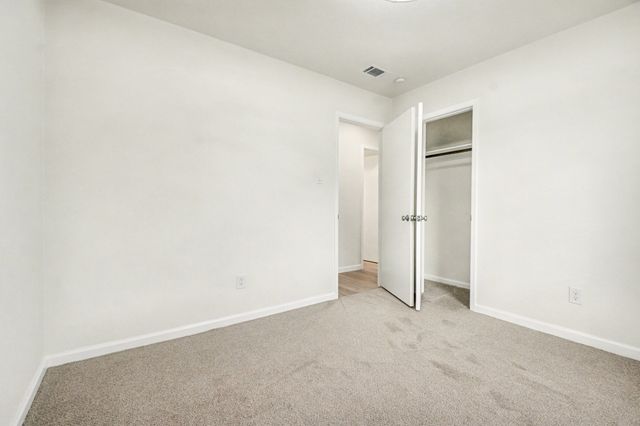 4551 Parkwood Drive, Forest Hill, TX 76140