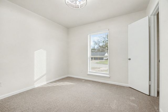 4551 Parkwood Drive, Forest Hill, TX 76140