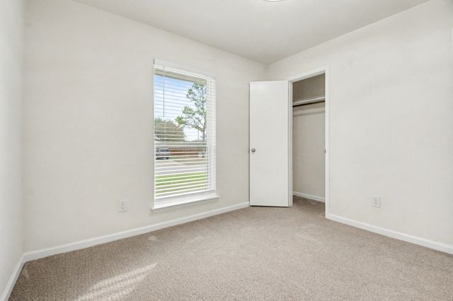 4551 Parkwood Drive, Forest Hill, TX 76140