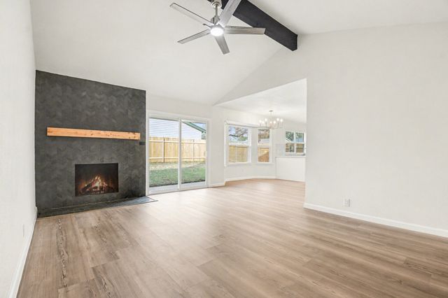 4551 Parkwood Drive, Forest Hill, TX 76140