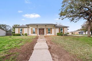 4551 Parkwood Drive, Forest Hill, TX 76140