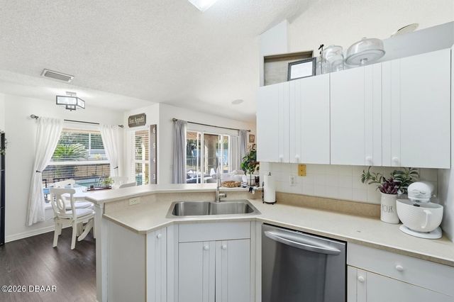 6004 Sawgrass Point Drive, Port Orange, FL 32128