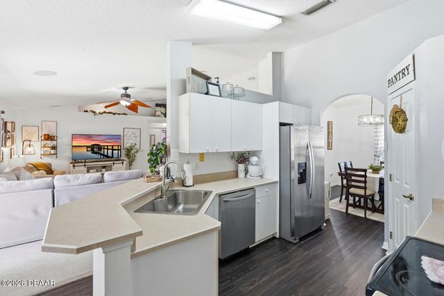 6004 Sawgrass Point Drive, Port Orange, FL 32128