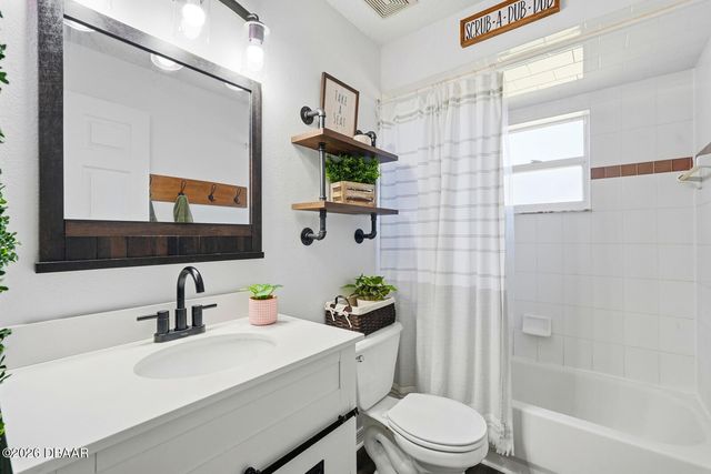 6004 Sawgrass Point Drive, Port Orange, FL 32128