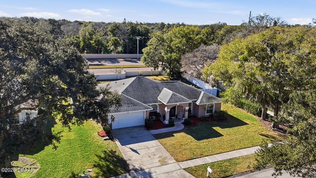 6004 Sawgrass Point Drive, Port Orange, FL 32128